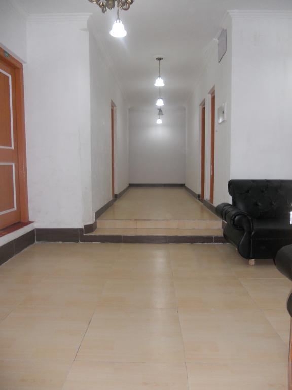 Hotel Royale Jannat Srīnagar Kültér fotó