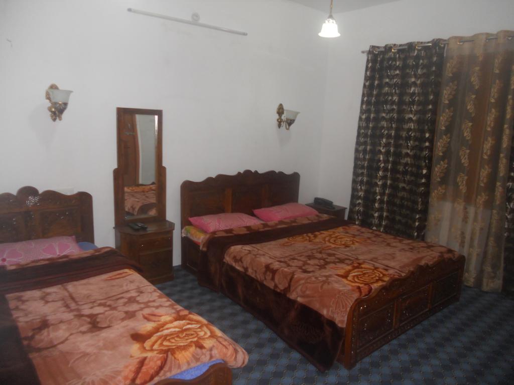 Hotel Royale Jannat Srīnagar Szoba fotó